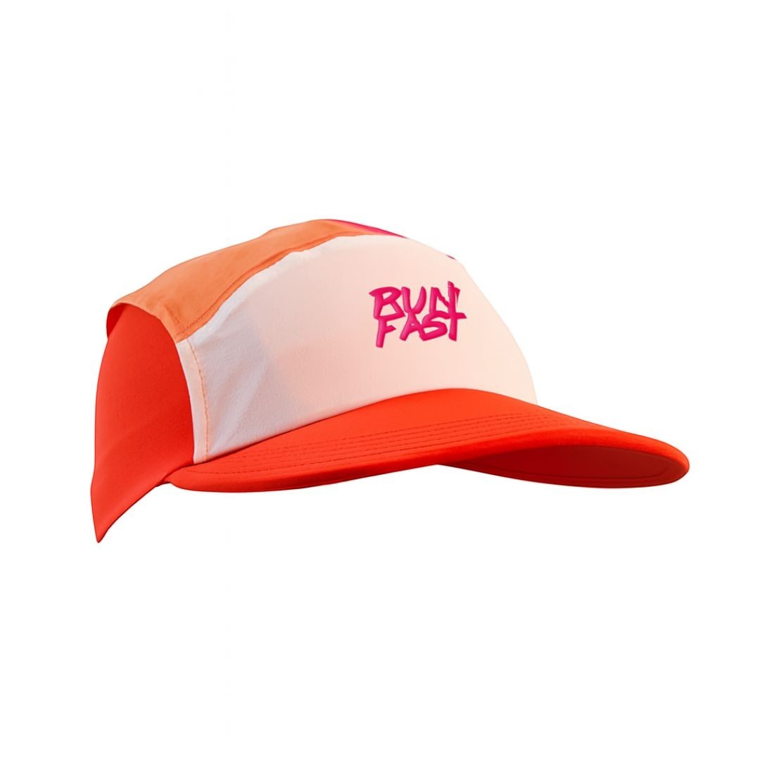 Boné de corrida SPORTBR rosa, laranja e branco com aba dobrável e logo "RUN FAST" em rosa.