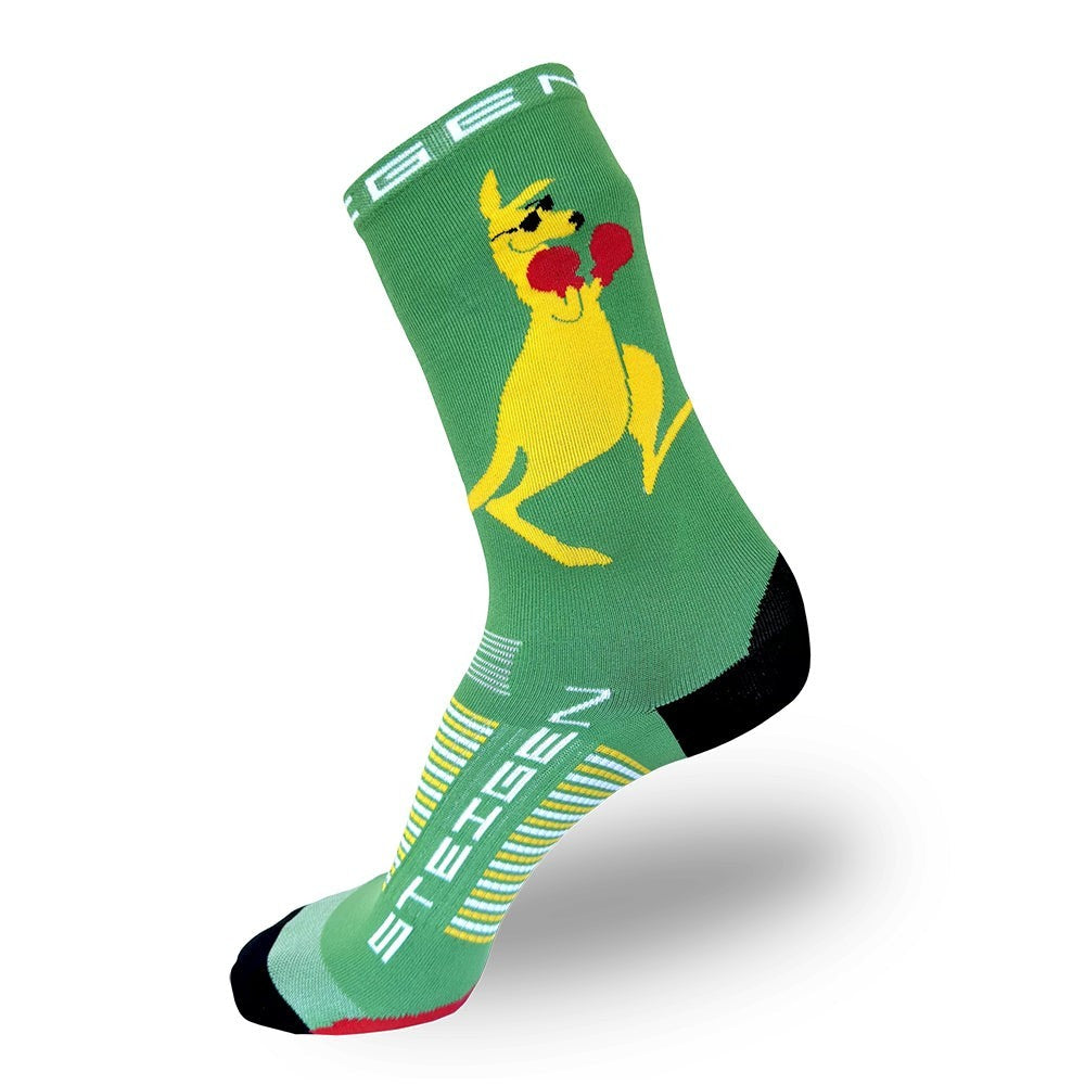Meia cano alto verde da SPORTBR com estampa de canguru lutador e logo da marca.