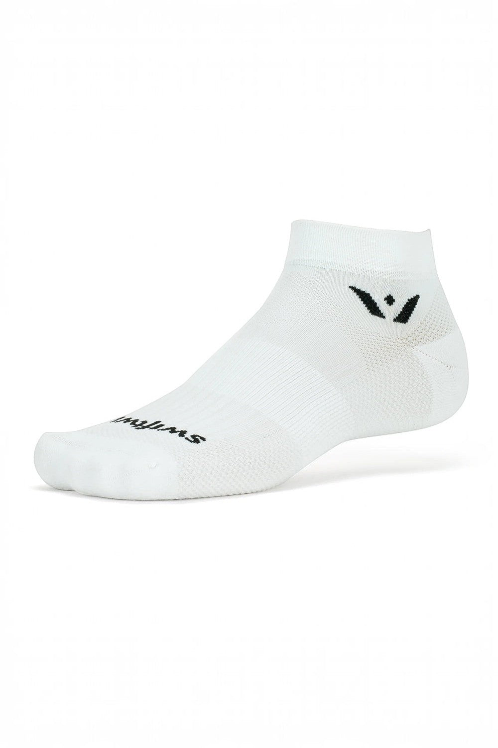 Meia de compressão branca SPORTBR Swiftwick Aspire One de cano baixo, leve e respirável para corrida.