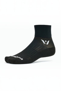 Meia de Compressão Swiftwick Aspire™ para Corrida e Ciclismo Two Cano Baixo - Preta