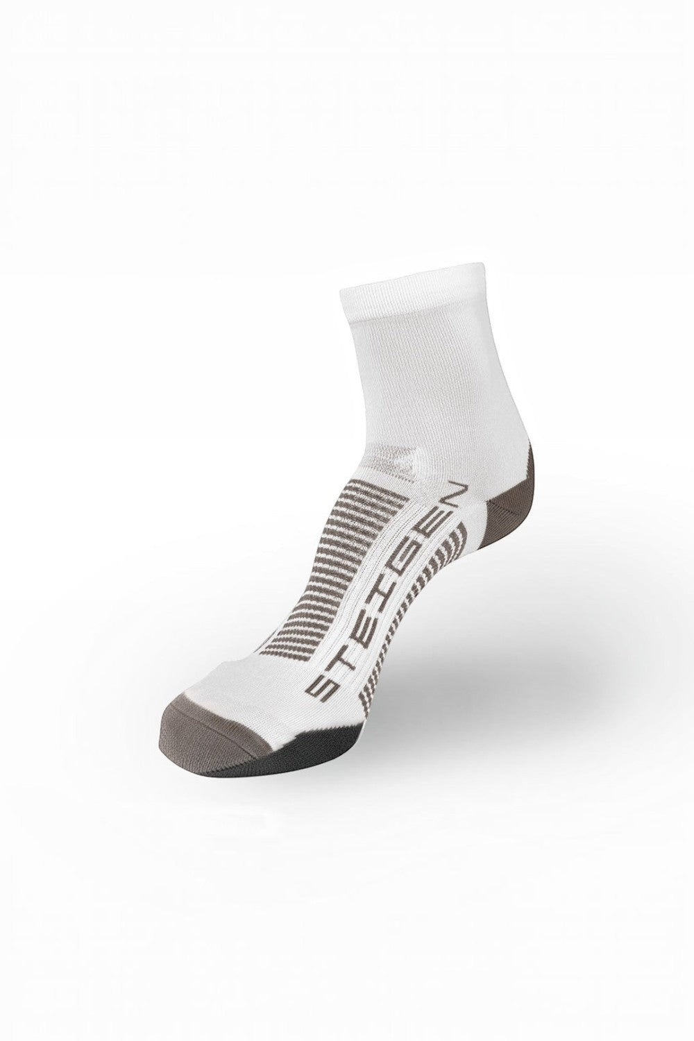 Meia para corrida SPORTBR Steigen de cano médio na cor branca, com design técnico sem costura e detalhes cinzas.