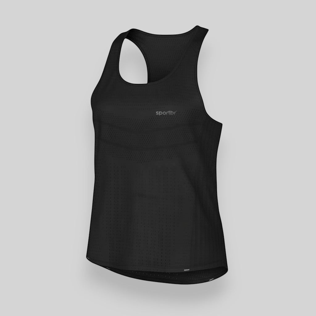 Regata de corrida feminina SPORTBR preta em tecido AirMesh ultraleve com painéis de ventilação e logo discreto.
