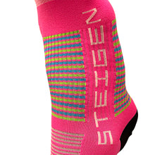 Meia corrida pink, sem cano e tamanho único. A meia é sem costura, anti-bolha e confortável.