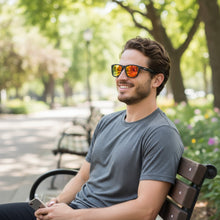 Óculos de Sol Goodr - Whiskey Shots with Satan