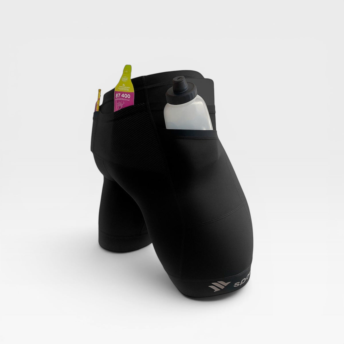 Bermuda de compressão preta SPORTBR masculina com 6 bolsos, ideal para corrida e alta performance. Possui proteção UV 50+.