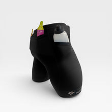 Bermuda de compressão preta SPORTBR masculina com 6 bolsos, ideal para corrida e alta performance. Possui proteção UV 50+.