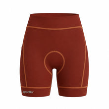Bermuda de compressão feminina SPORTBR terra cota com 6 bolsos e costura contrastante. Ideal para corrida.