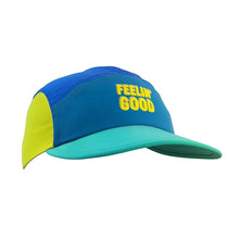 Boné de corrida SPORTBR azul e amarelo com estampa "FEELIN GOOD" em amarelo. Aba verde-água.