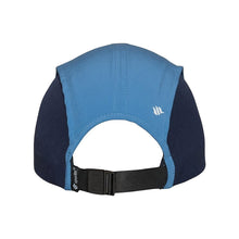 Boné de corrida SPORTBR azul marinho e azul claro, com logo discreto e fecho ajustável na parte traseira.