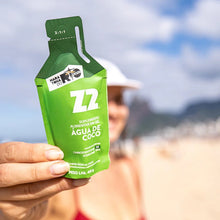 Sachê de gel energético Z2 Sabor Água de Coco da Maratona do Rio, com 40g e 25g de carboidratos.