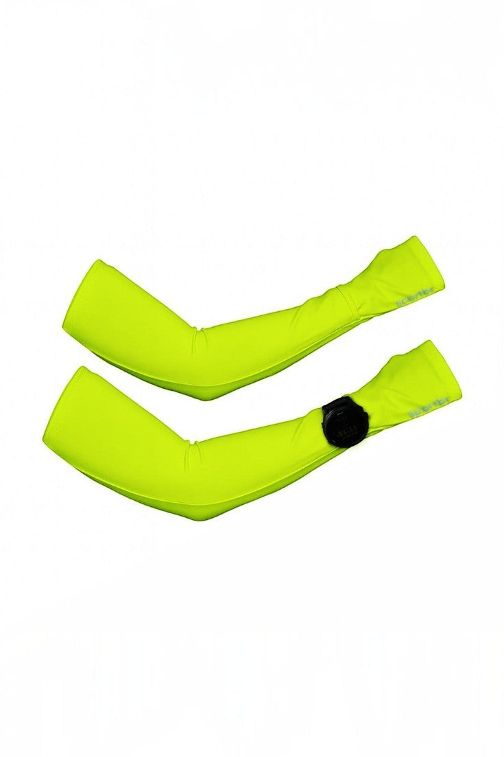 Manguito esportivo SPORTBR amarelo neon com abertura para relógio e encaixe para dedo, ideal para corredores.