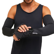 Manguito esportivo térmico preto da SPORTBR com luva integrada e abertura para relógio.