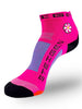 Meia cano baixo SPORTBR Steigen Fluro Pink com logo e detalhes em azul, feita de nylon e lycra.