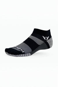 Meia de Média Compressão Swiftwick Flite XT One Cano Baixo - Preta