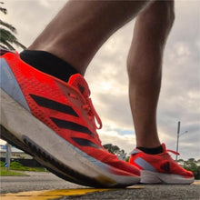 Meia Steigen Sem Cano Black, preta, sem costura, anti bolhas e respirável para corrida.