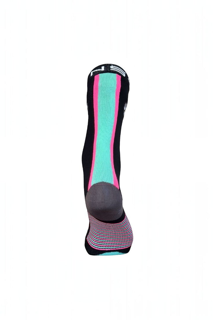 Meia de corrida SPORTBR Steigen cano alto Night Vision preta com detalhes em rosa e azul turquesa