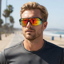 Óculos de sol Goodr pretos com lentes espelhadas coloridas, ideais para corrida. Proteção UVA UVB.