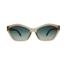 Óculos de sol Goodr Dulce De Leche Luxe cinza translúcido com lentes degradê verde-escuro polarizadas.