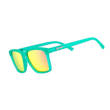 Óculos de sol Goodr Short With Benefits verde com lentes espelhadas rosa e douradas, ideais para corrida.