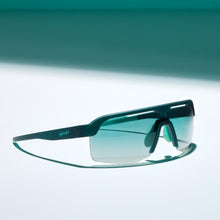 Óculos de sol Goodr Electric Zen Machine verde azulado escuro, lentes verdes polarizadas com proteção UVA UVB.