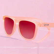 Óculos de sol Goodr Don't Make Me Blush, armação e lentes rosa, ideais para corrida.