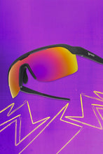 Óculos de sol esportivo SPORTBR Goodr com armação grafite e lentes espelhadas coloridas para corrida