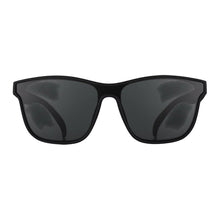 Óculos de sol Goodr The Future is Void pretos, com lentes polarizadas e armação de propionato. Ideal para corrida.