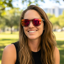 Óculos de sol Goodr Voight-Kampff Vision cinza com lentes espelhadas laranja polarizadas, ideais para corrida.