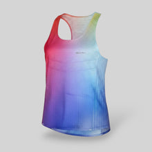Regata feminina SPORTBR AirMesh Run Free com gradiente de cores vibrantes, ideal para corrida.