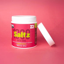 Pote de suplemento Saltz 1000 Z2 300g sabor Pitaya da SPORTBR, com alto teor de eletrólitos.