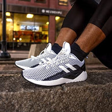 SPORTBR tênis masculino branco e preto com cadarço elástico e detalhes refletivos.
