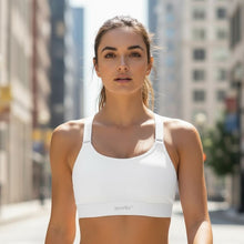 Top branco de alta sustentação SPORTBR com alças reguláveis e bojo fixo, ideal para corrida.