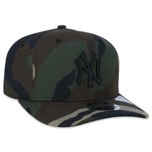 Boné 9FIFTY Stretch Snap Snapback MLB New York Yankees Aba Curva - Camuflado Verde