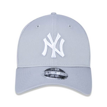 Boné New York Yankees 39THIRTY MLB - Cinza Claro