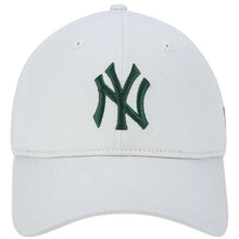 Boné 9TWENTY MLB New York Yankees Nature Aba Curva