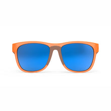 Óculos de sol laranja unissex com armação quadrada para rosto grande e lente azul espelhada, polarizada com proteção UV400. O acessório é leve, confortável e não escorrega ou pula no rosto ao realizar esportes.